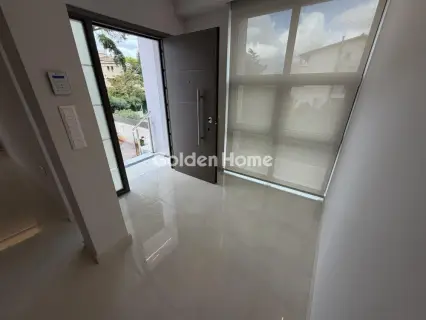 Floor Apartment 138m<sup>2</sup> for rent photo 2