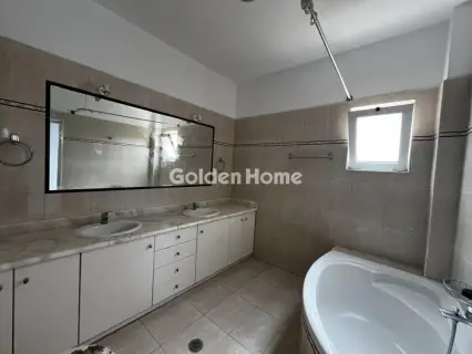 Floor Maisonette 223m<sup>2</sup> for rent photo 32