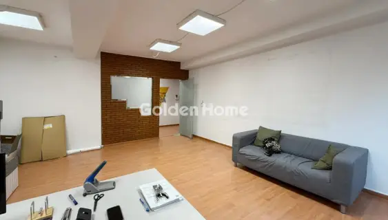 Office 154m<sup>2</sup> for rent photo 1
