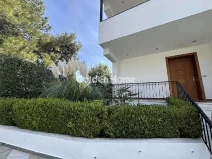 Independent Maisonette 300m<sup>2</sup> for rent photo 5704993