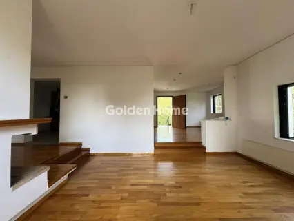 Independent Maisonette 300m<sup>2</sup> for rent photo 5704846