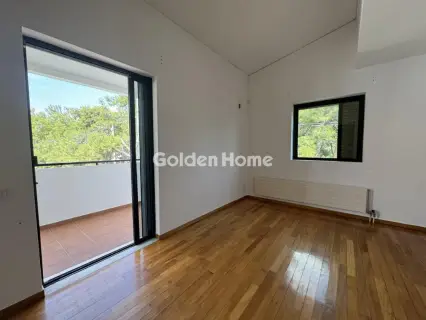 Independent Maisonette 300m<sup>2</sup> for rent photo 5704972