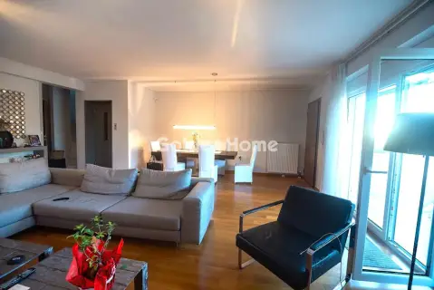 Independent Maisonette 222m<sup>2</sup> for rent photo 2