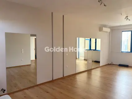 Office 69m<sup>2</sup> for rent photo 2