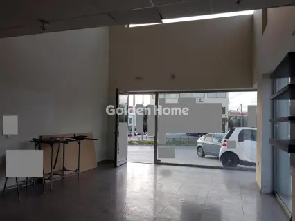 Store 60m<sup>2</sup> for rent photo 4