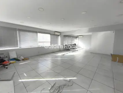 办公室 98m<sup>2</sup> for rent photo 1