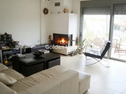 Maisonette Attached 230m<sup>2</sup> for sale photo 1