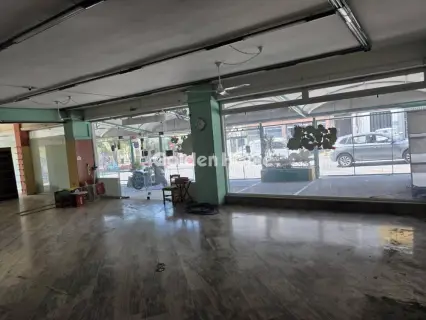 Store 360m<sup>2</sup> for rent photo 2